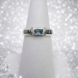 💙 S925 Swiss Blue Topaz & Marcasite Ring – Size 7 – NEW 💙